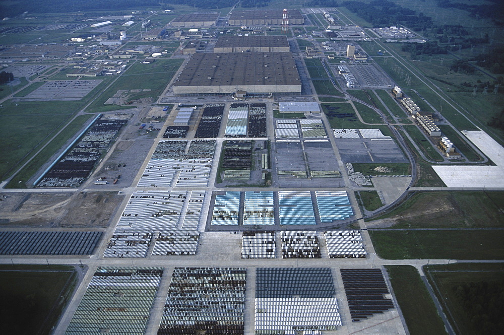 Aerials of the Paducah Gaseos Diffusion Plant, KY. There are 38,000 cylinders of depleted uranium (uranium tetrafloride UF6) which is the waste from the enrichment process of uranium.