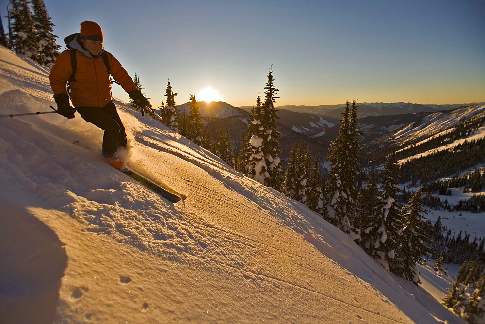 woman skiing, Valhalla Mountain Touring Lodge, British Columbia, Canada