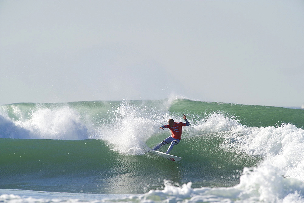 Kelly Slater winning the ASP 2011 world title at San Francisco, California