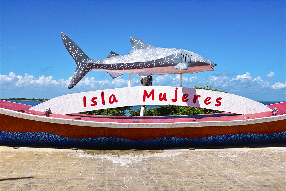 Welcome sign on Isla Mujeres, Mexico