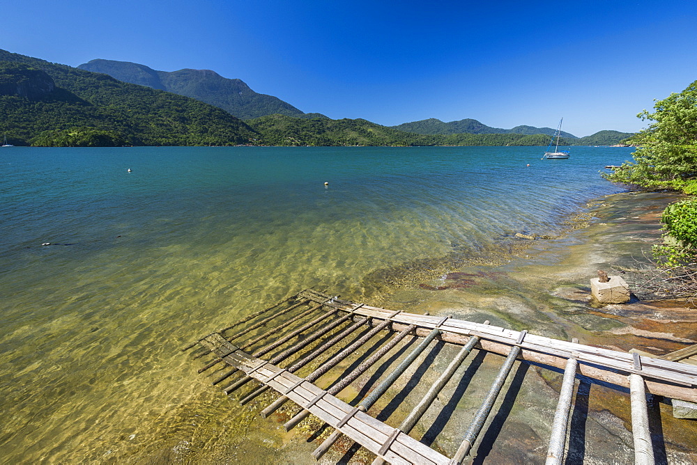 Scenic view of coastline and sea, Saco do Mamangua, Paraty, Costa Verde, Brazil