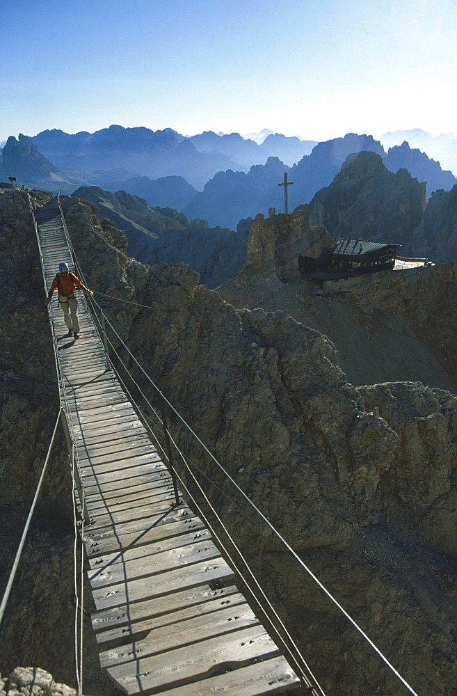 On the Via Ferrata Dibon, the bridge just after the Lorenzi hut, Monte Cristallo