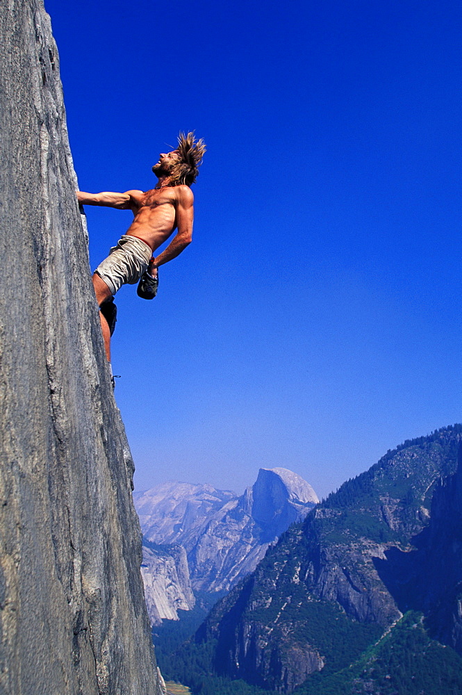 Timmy O'Neill free climbing East Buttress on El Capitan in Yosemite National Park, California.