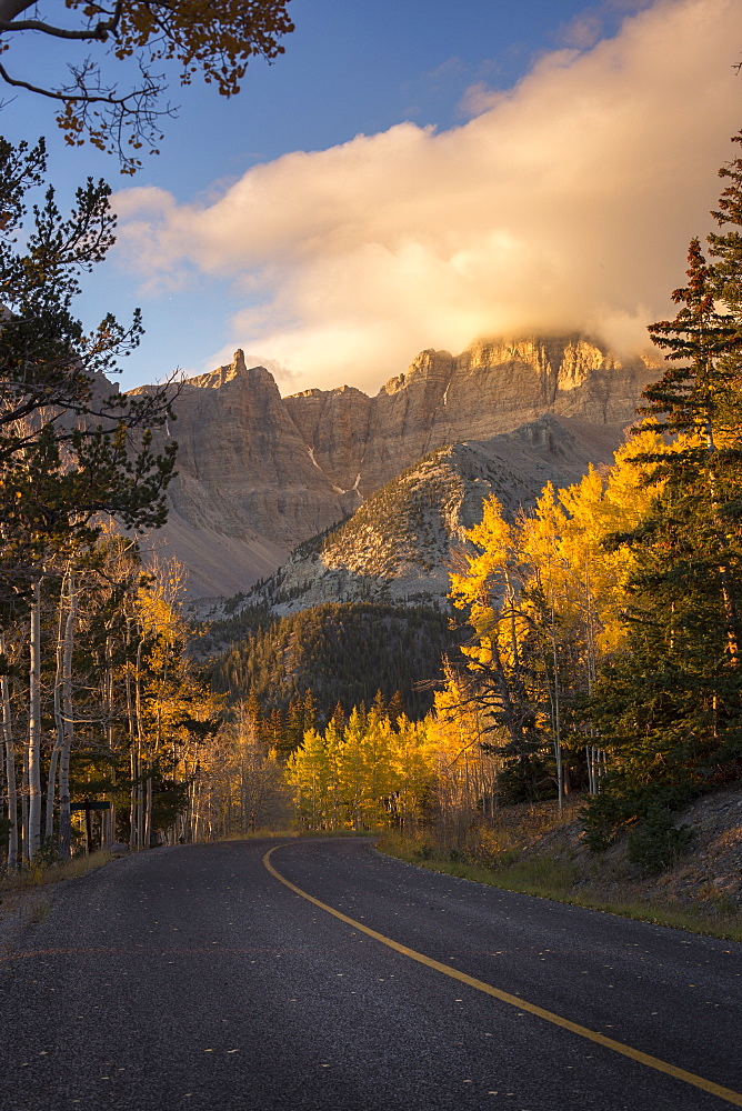 Sun light touches Wheeler and Jeff Davis Peak during an autumn sunrise.