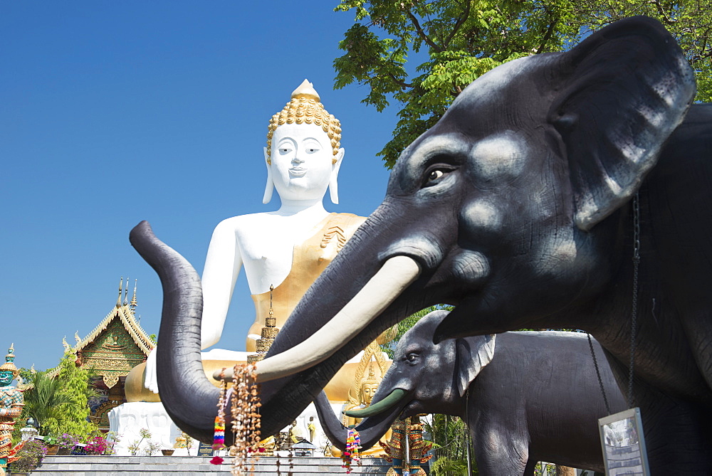 Wat Doi Kham Temple Buddha, Chiang Mai, Thailand