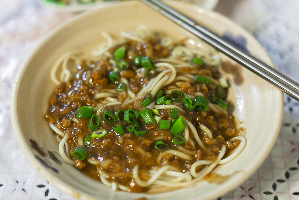 Taiwanese Mixed Noodles With Ground Meat Sauce, Jincheng, Kinmen Island, Taiwan