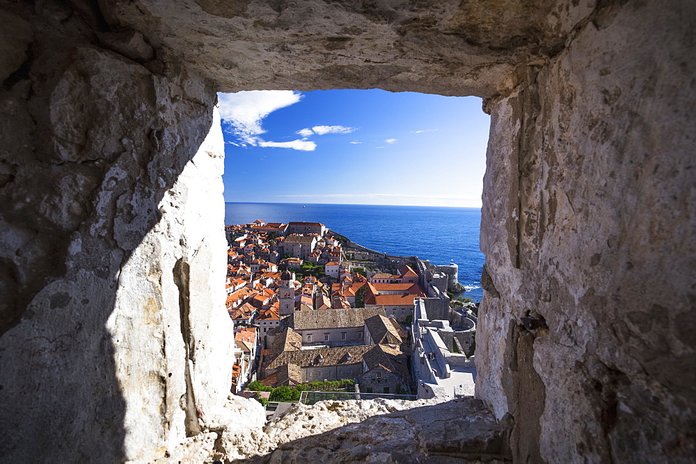 The Walls Of Dubrovnik Surround The Old City Of Dubrovnik And Provide Stunning Scenery And Vantage Points Around The City, Dubrovnik, Croatia