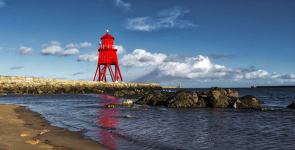 Herd Groyne Lighthouse, South Shields, Tyne And Wear, England