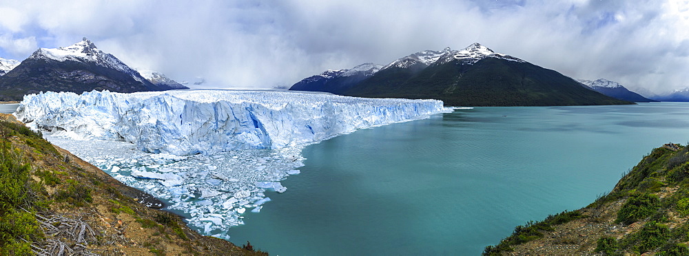 Perito Moreno Glacier Off The South Patagonian Ice Field, Los Glaciares National Park, Santa Cruz Province, Argentina