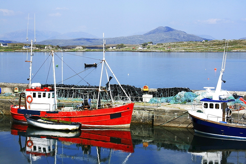 Roundstone, Connemara, County Galway, Ireland, Inishnee In The Background