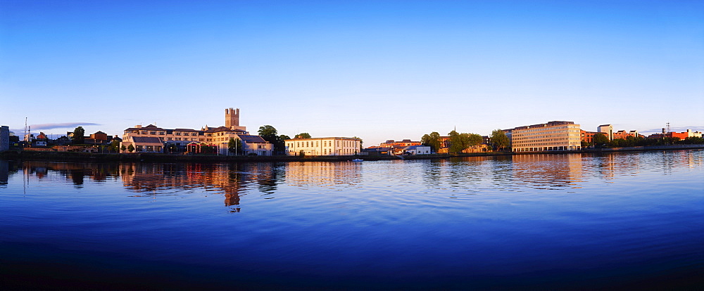 Limerick City, River Shannon With A View Of The Merchants Quay & Honans Quay, Ireland