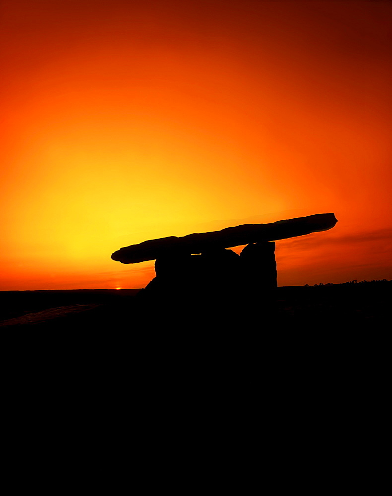 Poulnabrone Dolmen, The Burren, County Clare, Ireland