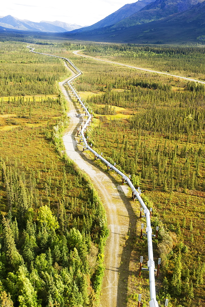 Trans-Alaska Pipeline Through Brooks Range Out To The Noatak River, Arctic Alaska In Summertime, Alaska, United States Of America