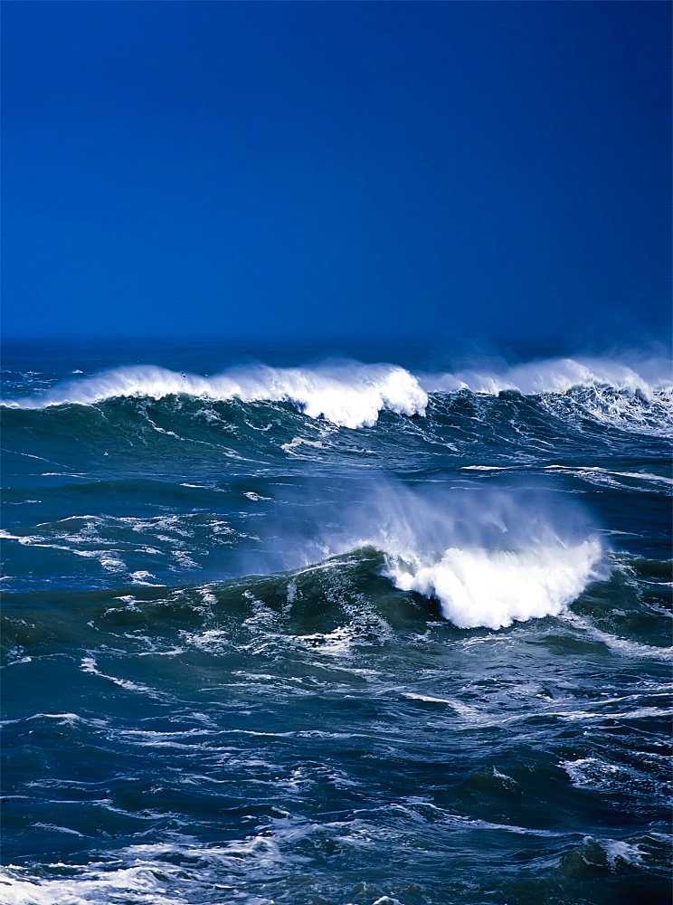 Breaking Waves, Charleston, Oregon, United States Of America