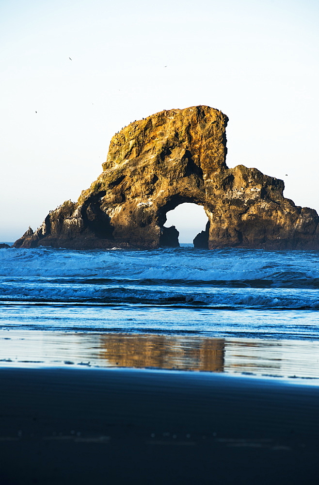 A Large Natural Arch Found At Ecola State Park, Cannon Beach, Oregon, United States Of America