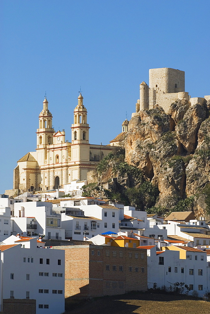 Church And 12Th Century Moorish Castle In CâˆšÂ°diz, Spain