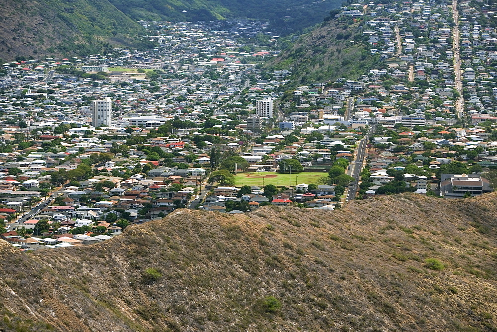 Aerial view of a cityscape, Diamond Head, Waikiki Beach, Honolulu, Oahu, Hawaii Islands, USA