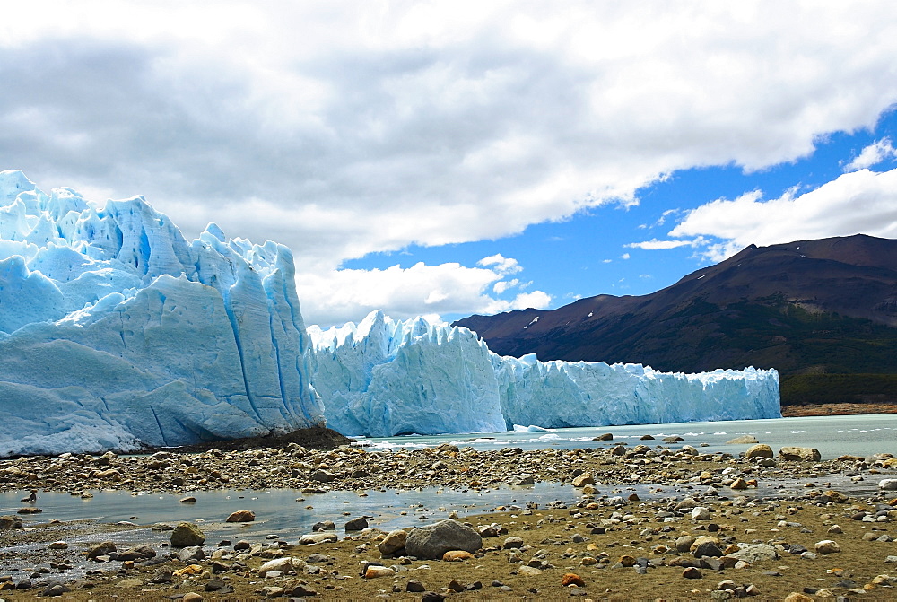 Glaciers in a lake, Moreno Glacier, Argentine Glaciers National Park, Lake Argentino, El Calafate, Patagonia, Argentina