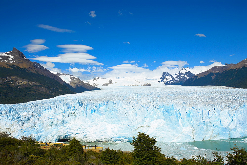 Glacier surrounded by mountains, Moreno Glacier, Argentine Glaciers National Park, Lake Argentino, El Calafate, Patagonia, Argentina