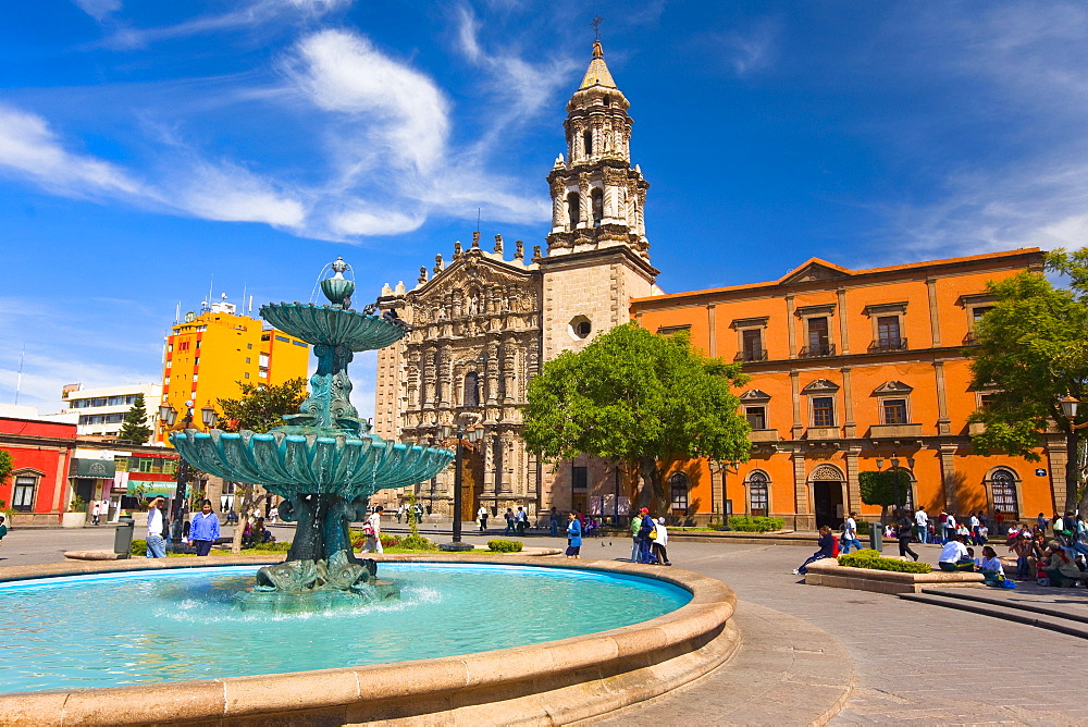 Fountain at a town square, Plaza Del Carmen, San Luis Potosi, Mexico