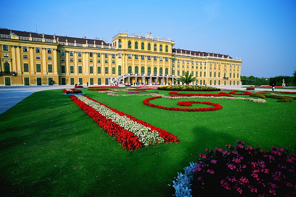 Garden in front of a palace, Schonbrunn Palace, Vienna, Austria