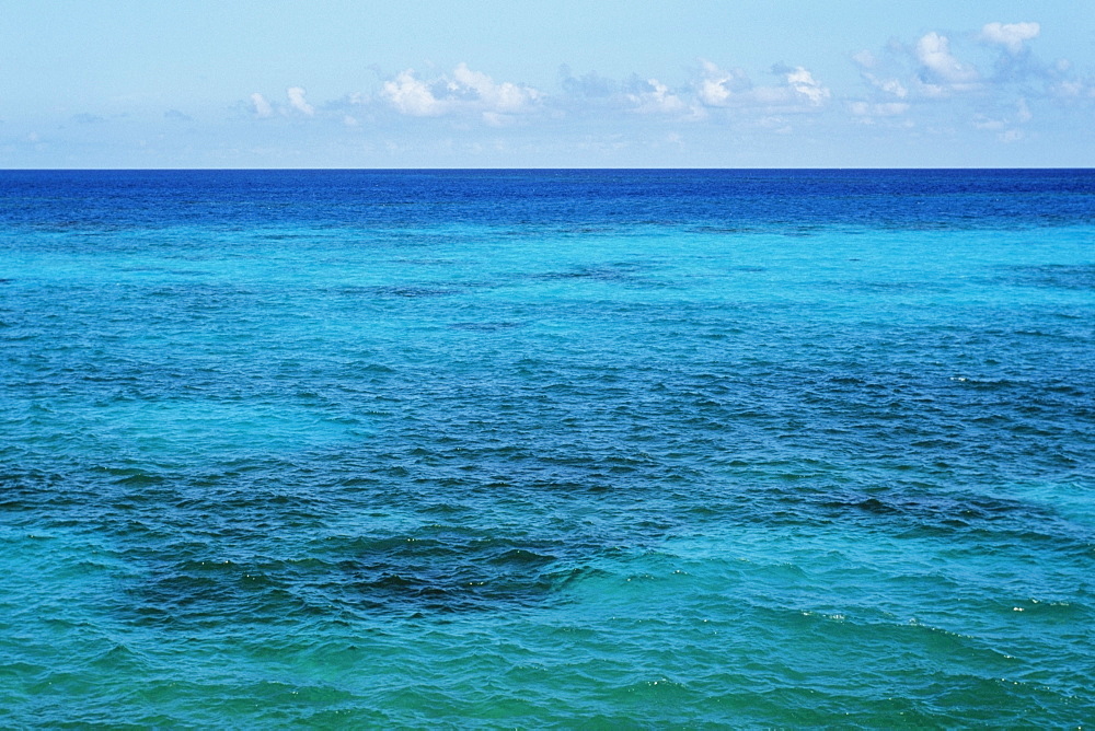 Turquoise water in a vast ocean, Bermuda