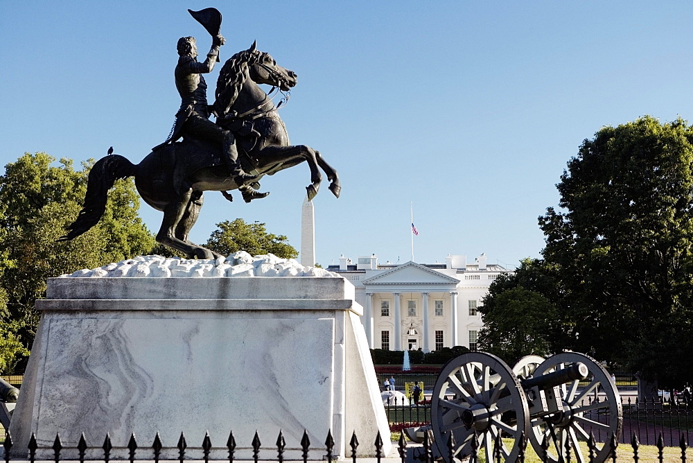 Statue of a man on a horse, Washington DC, USA