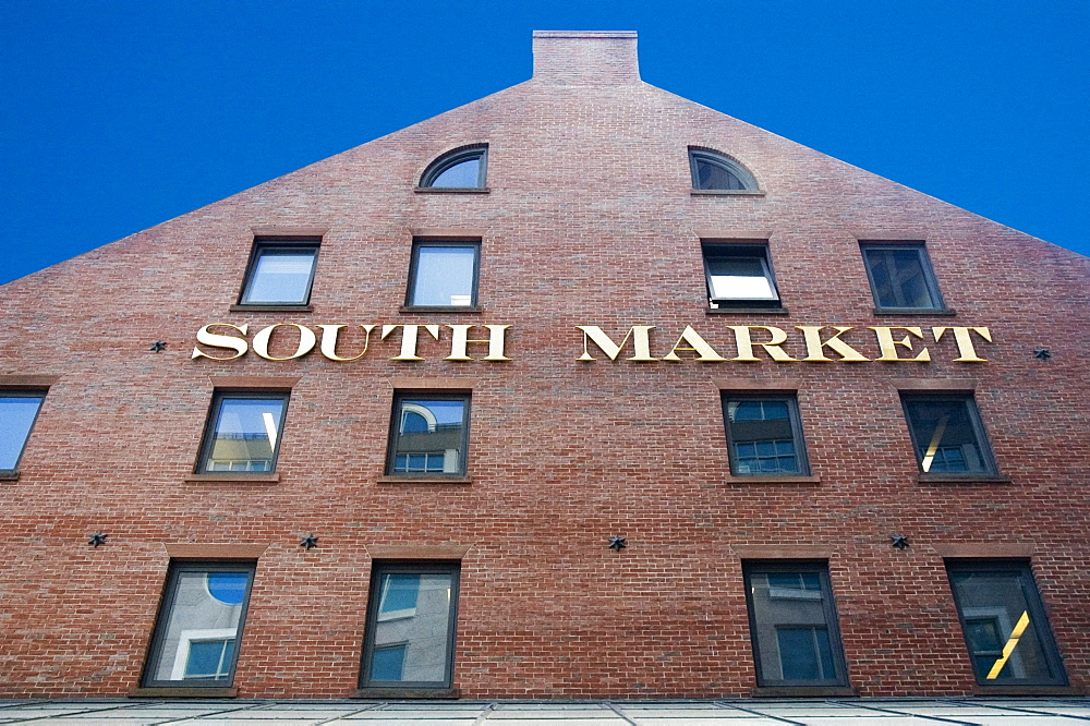 Low angle view of a building, Boston, Massachusetts, USA