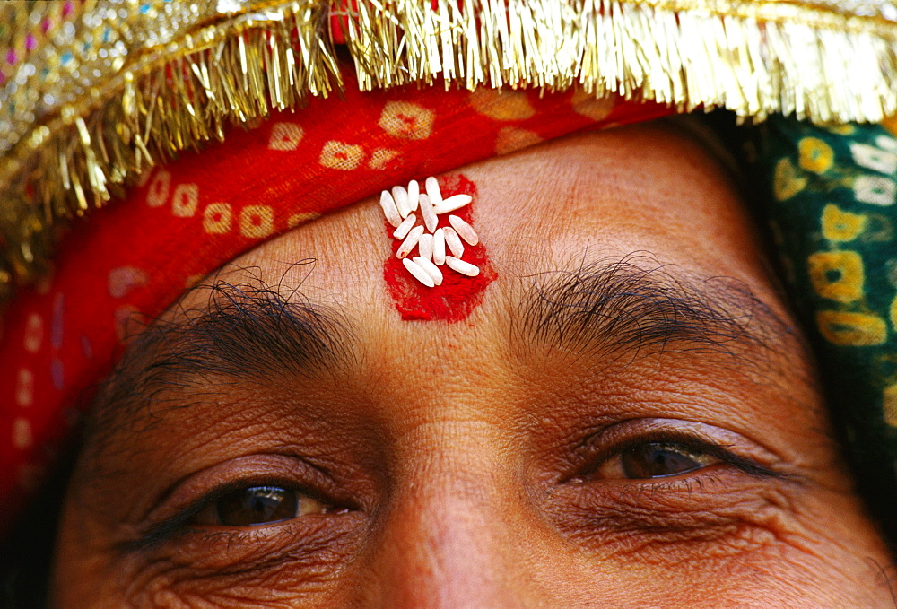 Close-up of a mid adult man wearing turban, Jaipur, Rajasthan, India