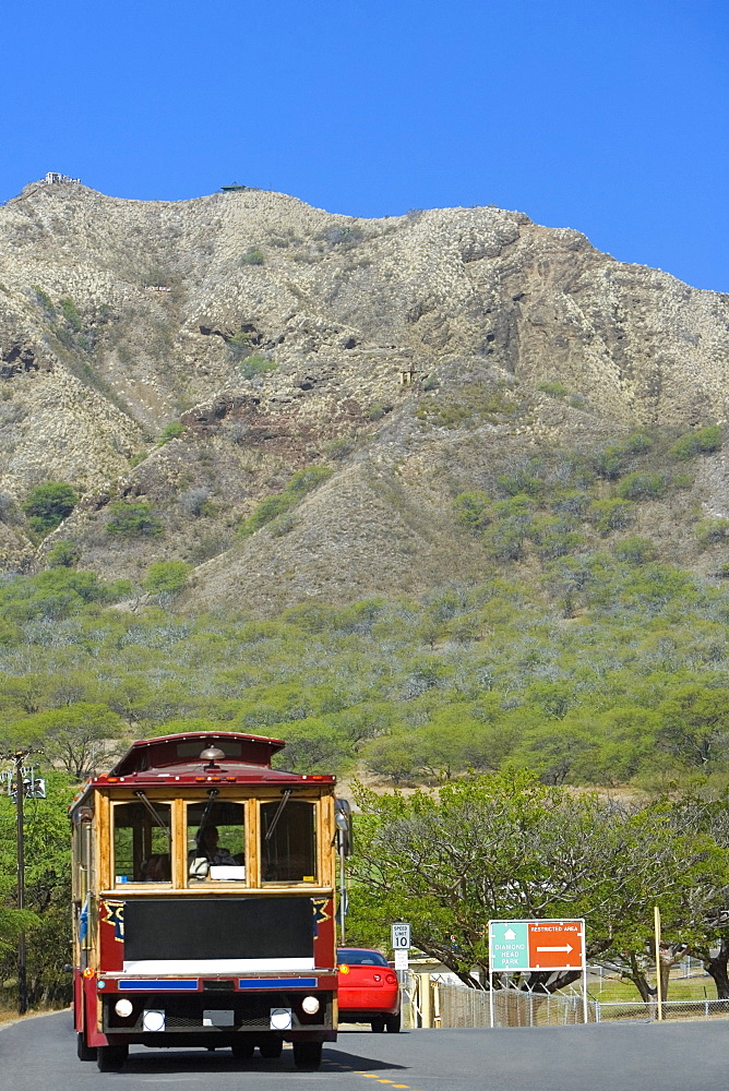 Vehicles moving on the road, Diamond Head, Waikiki Beach, Honolulu, Oahu, Hawaii Islands, USA