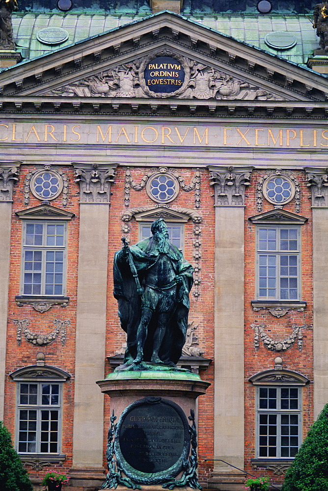 Low angle view of a statue with a museum in the background, National Museum, Stockholm, Sweden