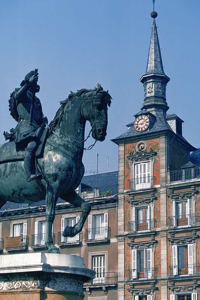 Low angle view of a statue in front of a building, Statue Of Philip III, Madrid, Spain