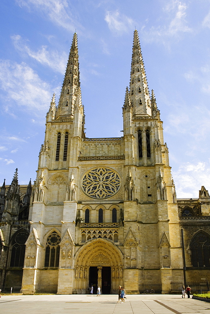 Facade of a church, Cathedrale Saint-Andre, Bordeaux, Aquitaine, France