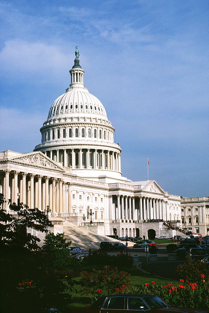 Low angle view of a government building, Capitol Building, Washington DC, USA