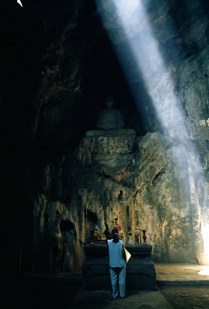 Cave temple, Marble Mountain, Danag, Vietnam