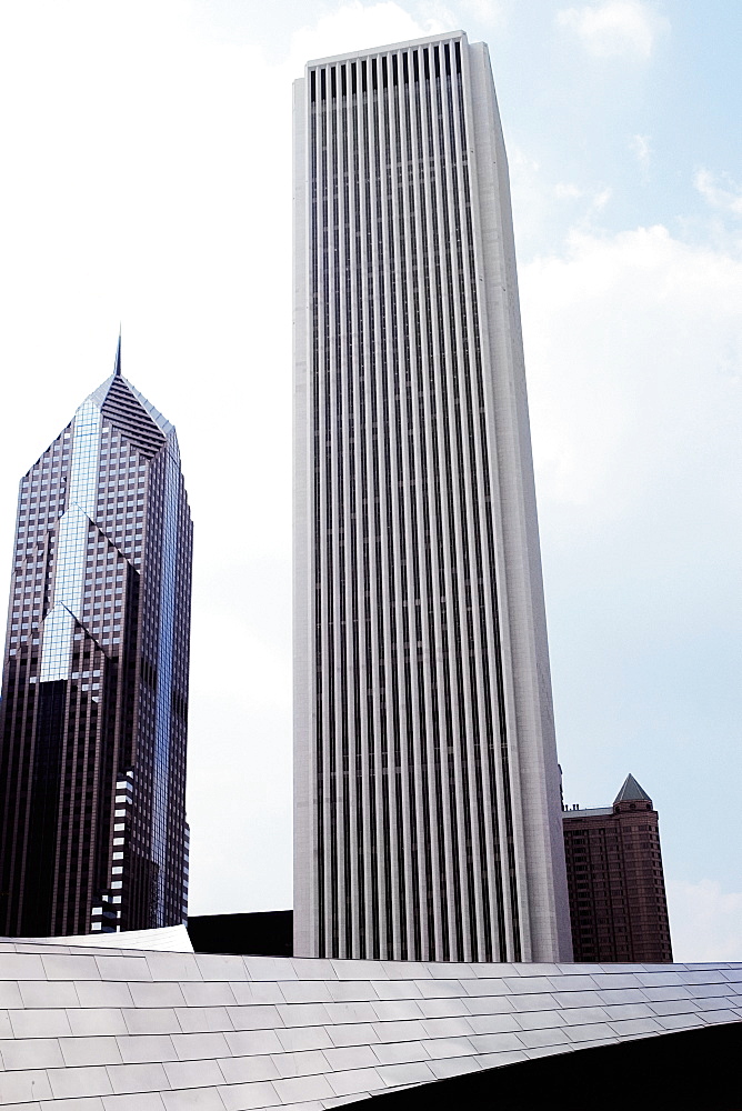 Low angle view of skyscrapers in a city, Aon Center and Two Prudential Plaza, Chicago, Illinois, USA