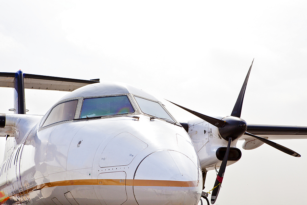 Nose cone and front view of a propeller aircraft