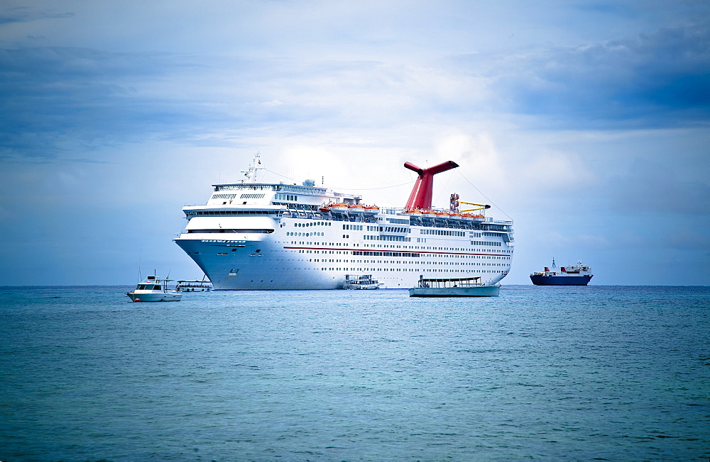 Cruise Ship on the Ocean, George Town, Grand Cayman, Cayman Islands