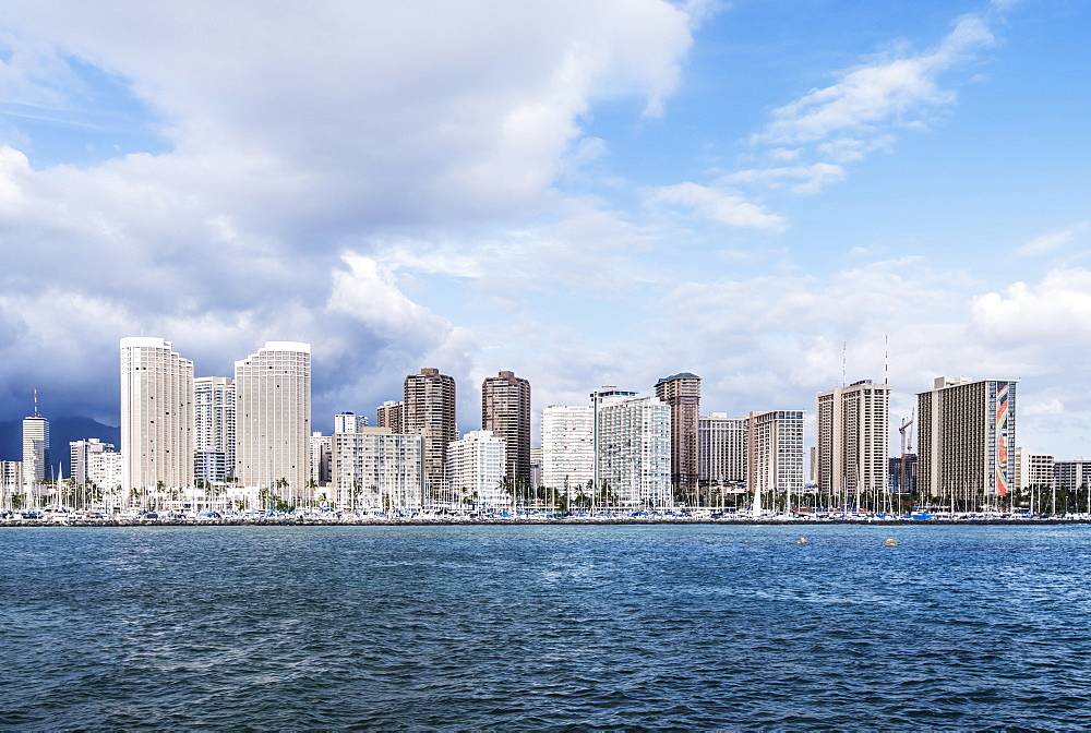 Honolulu city skyline over ocean, Hawaii, United States, Honolulu, Hawaii, USA