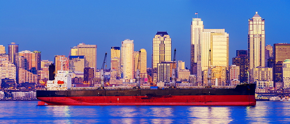 Freighter near cityscape, Seattle, Washington, United States, Seattle, Washington, USA