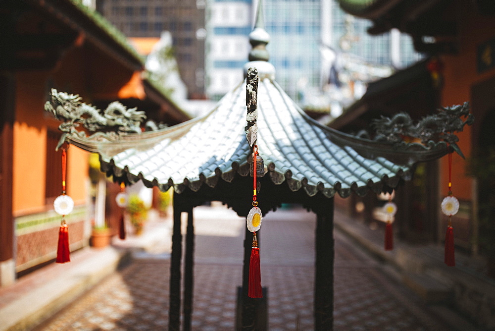 Interior courtyard at Thian Hock Keng Temple in Singapore, Singapore