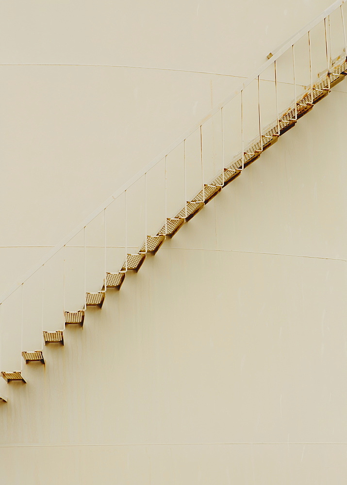 Steps on oil storage container, Taft, Kern County, California, USA