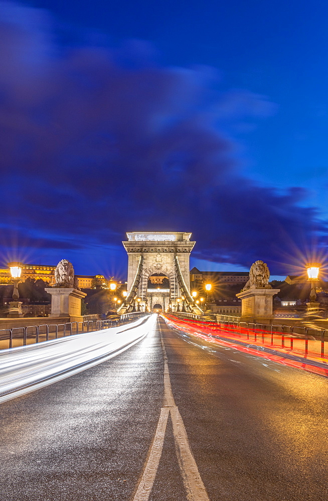 Chain Bridge illuminated at dusk, Budapest, Hungary