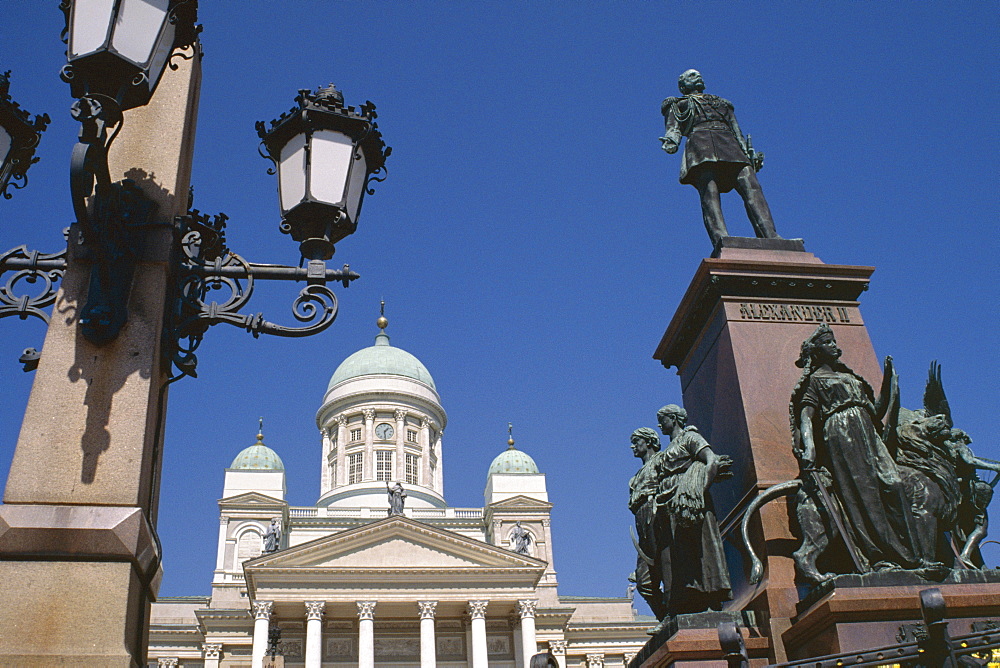 Alexander II statue and Lutheran Cathedral, Helsinki, Finland, Scandinavia, Europe