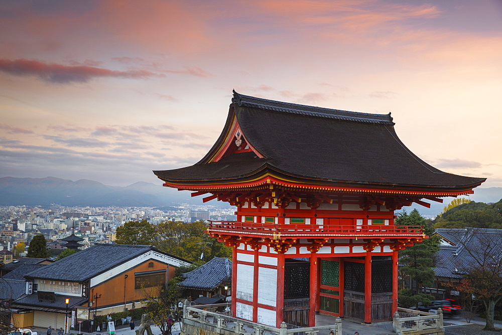 The Deva Gate, Kiyomizu-dera Temple, Kyoto, Japan, Asia