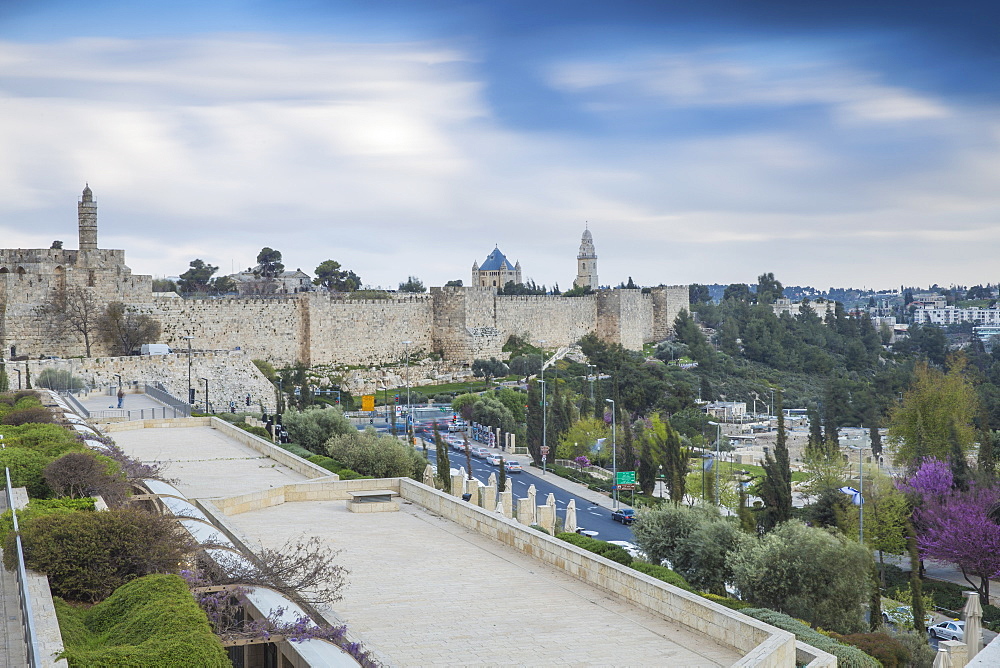 View over Marmilla Mall towards Jaffa Gate and the Old City, UNESCO World Heritage Site, Jerusalem, Israel, Middle East