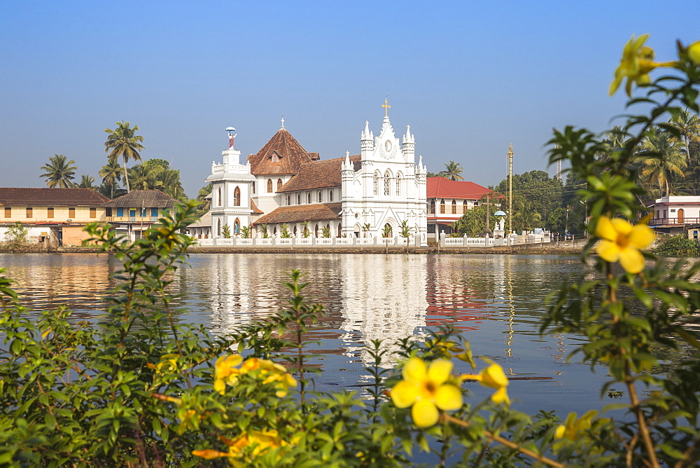 St. Mary Forane Church, Backwaters, Alappuzha (Alleppey), Kerala, India, Asia