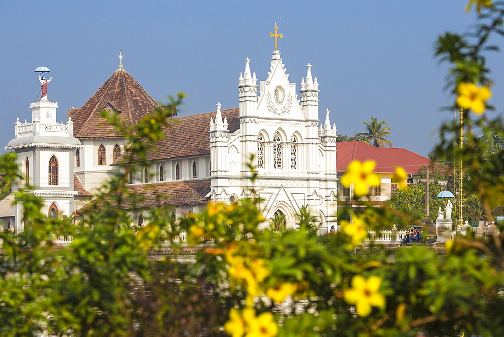 St. Mary Forane Church, Backwaters, Alappuzha (Alleppey), Kerala, India, Asia