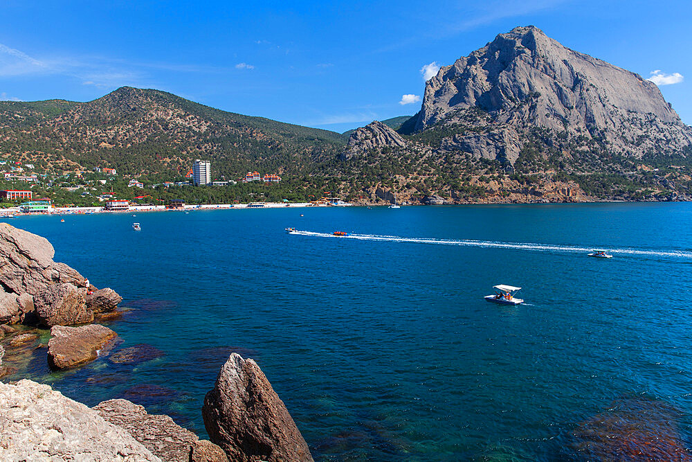 Novy Svit Bay and Sokol Mountain known as Falcon Mountain, Crimea, Ukraine, Europe