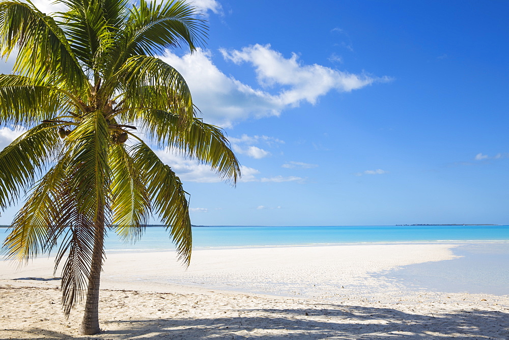 Beach at Treasure Cay, Great Abaco, Abaco Islands, Bahamas, West Indies, Central America